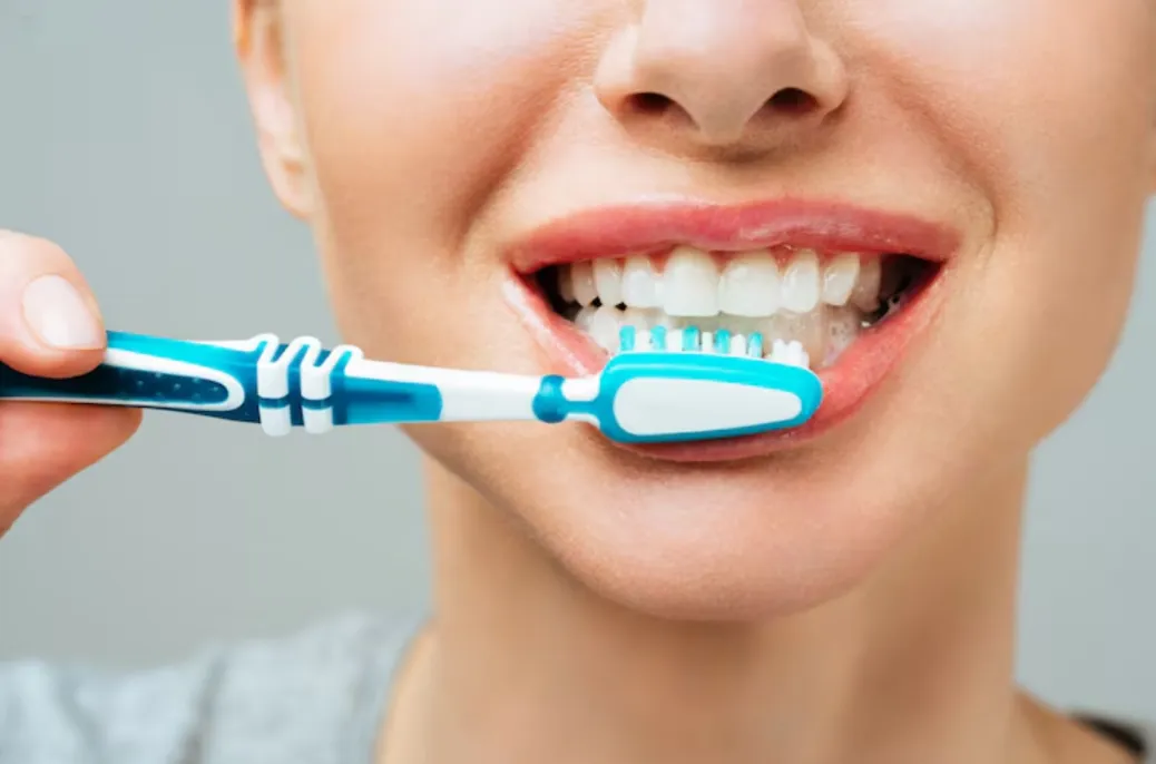 oral cleaning vs brushing at home